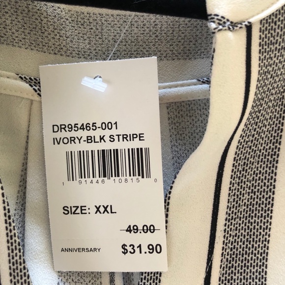 Lush Dress - Picture 3 of 4